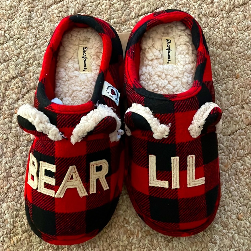 Dearfoams “Lil Bear” slippers